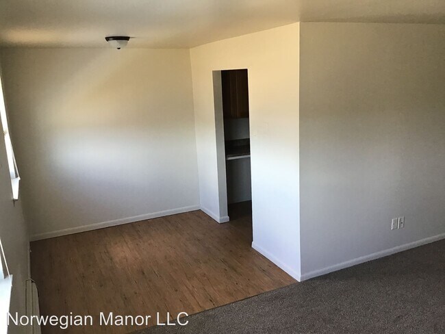 Building Photo - 2 br, 1 bath Apartment - 20 South 23rd St