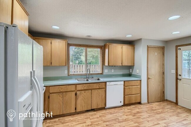 Building Photo - 13111 Ne 37Th Street, Vancouver, WA, 98682