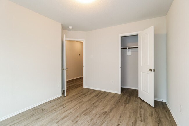 Foto del edificio - 3205 East Chunk Dr