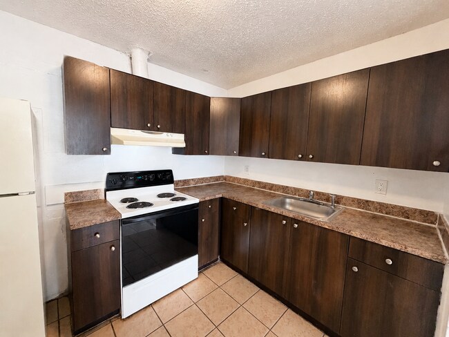Foto del edificio - 530 NW 35th St