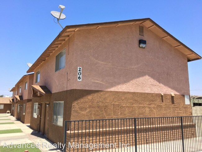 Building Photo - 206 McCord Ave