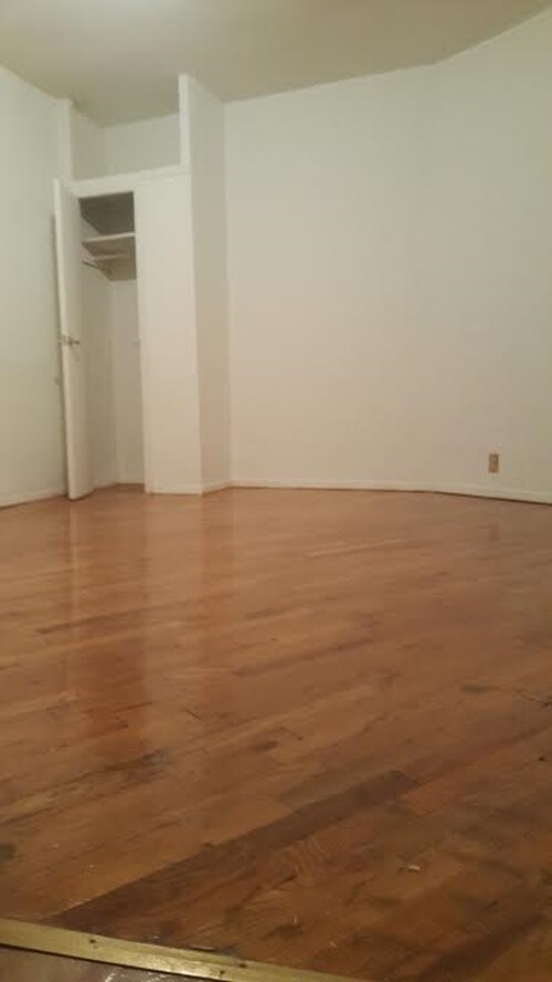 Foto del edificio - 476 Clinton Ave