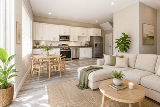 Interior Photo - Cannondale Court