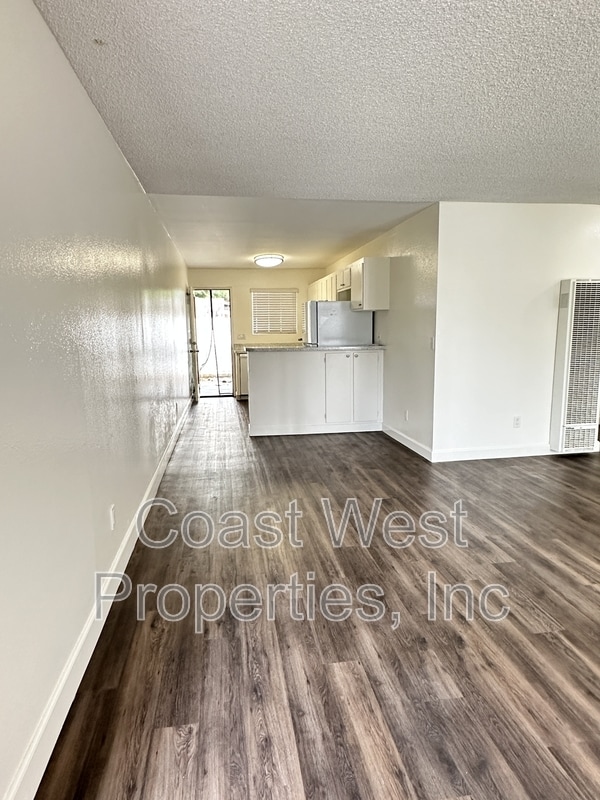 Building Photo - 485 Chestnut Ave