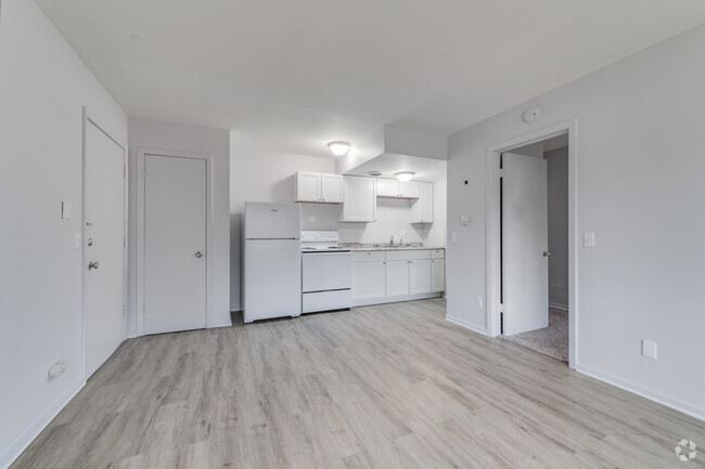 1BR, 1BA - 600 SF - Pacific Flatz