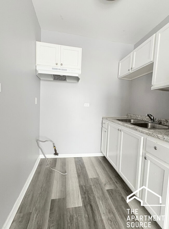 Foto del edificio - 6228 S Western Ave