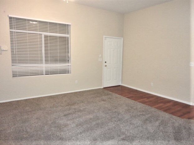 Foto del edificio - 1219 Sunfire Ave