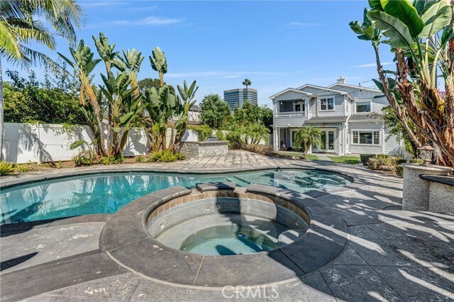 Foto del edificio - 15148 Greenleaf St