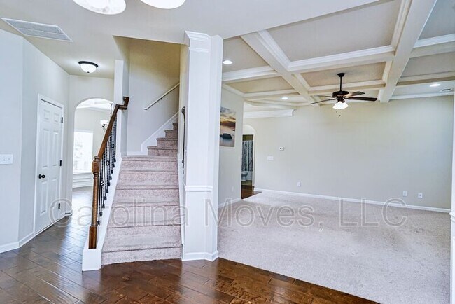 Building Photo - 229 Lovelace Ct