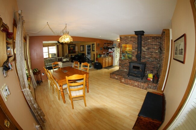 Building Photo - 309 Cedar Ln
