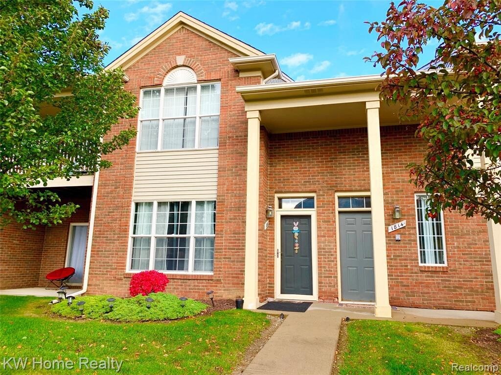 1814 Flagstone Cir, Rochester, MI 48307 Condo for Rent in Rochester