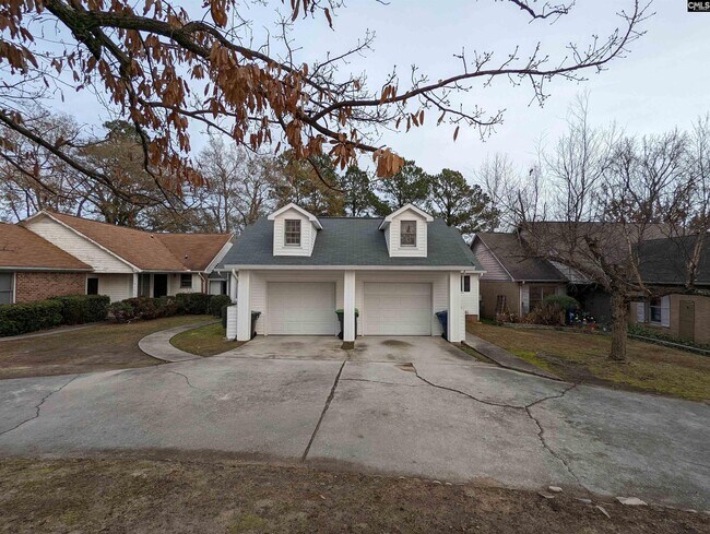 Foto del edificio - 1922 Pine Lake Dr