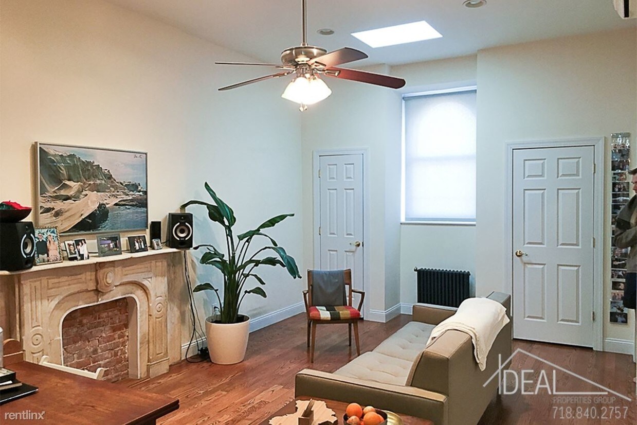 Foto principal - 42 8th Ave