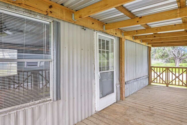 Building Photo - 10821 TX-150