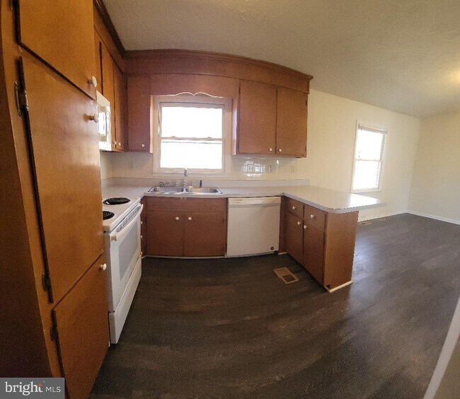Foto del edificio - 11031 Ascot Cir