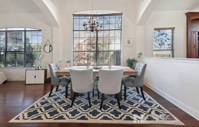 Building Photo - 2446 Chesterfield Rd