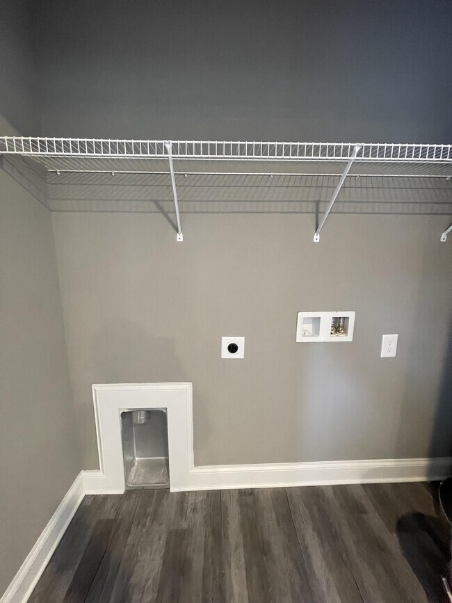 Foto del edificio - 2425 13th Ave