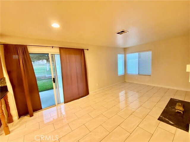 Building Photo - 5620 El Palomino Dr