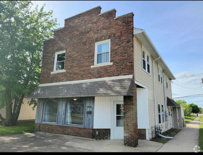 Building Photo - 1702 Milburn Blvd