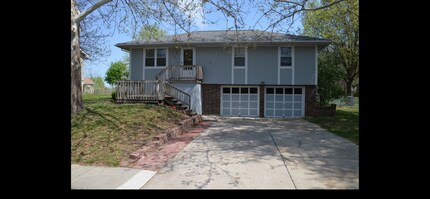 Building Photo - 501 SE Claremont St