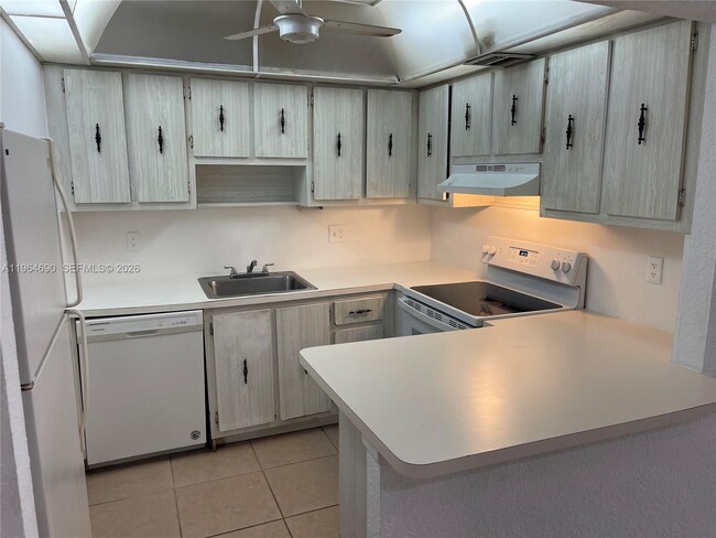 Foto del edificio - 2017 NW 46th Ave