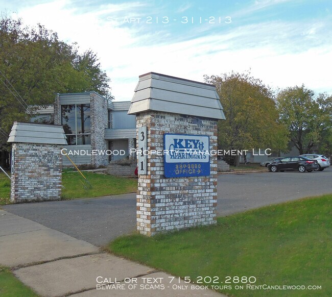 Foto del edificio - Studio Upper Apartment Available Now!