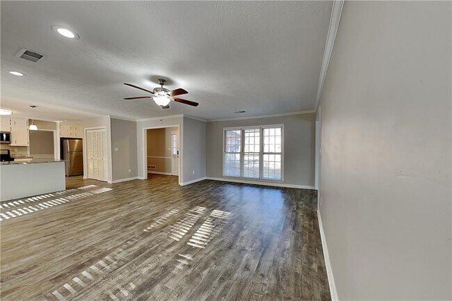 Foto del edificio - 1231 Tinderbox Ln