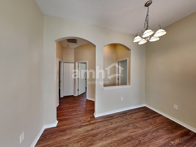 Foto del edificio - 6315 Rose Rush Ct