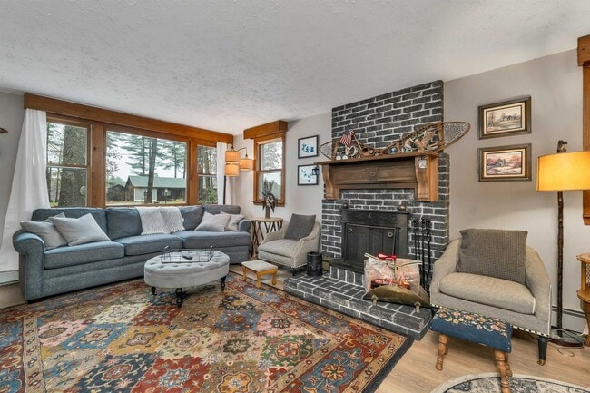 Building Photo - 6 Abbott Ln