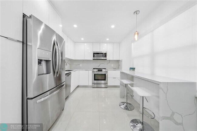 Building Photo - 901 Cypress Grove Dr