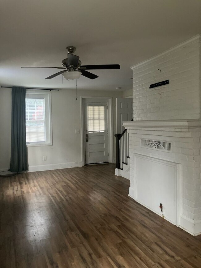 Foto del edificio - 1803 E 6th St