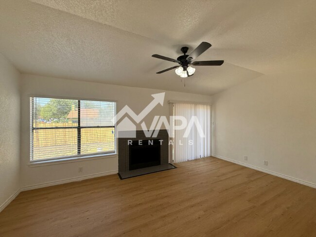 Building Photo - 4103 Sunrise Glade Dr