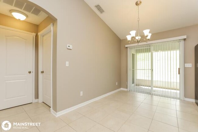 Building Photo - 713 Willow Run St, Clermont, FL 34715