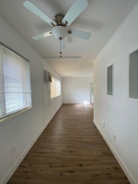 Foto del edificio - 8132 Harding Ave