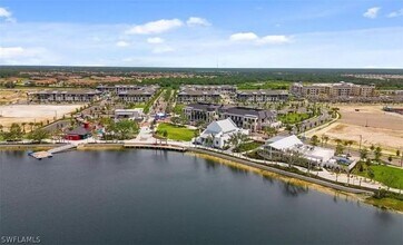 Building Photo - 12180 Wellen Golf St