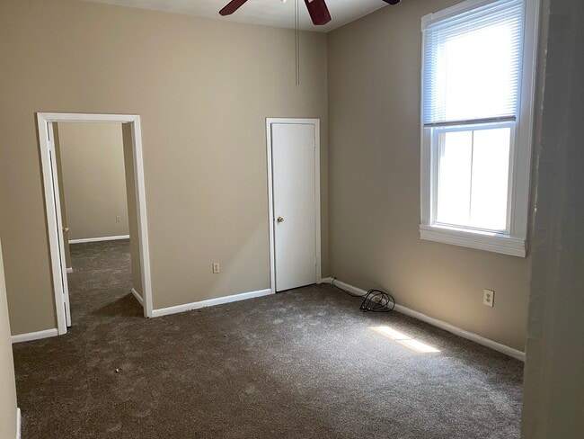 Building Photo - 314 S Murat St