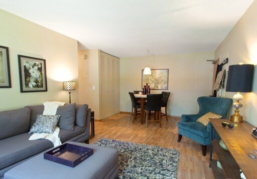 Foto del edificio - 3409 65th Ave N