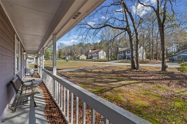 Foto del edificio - 120 Woodcrest Dr