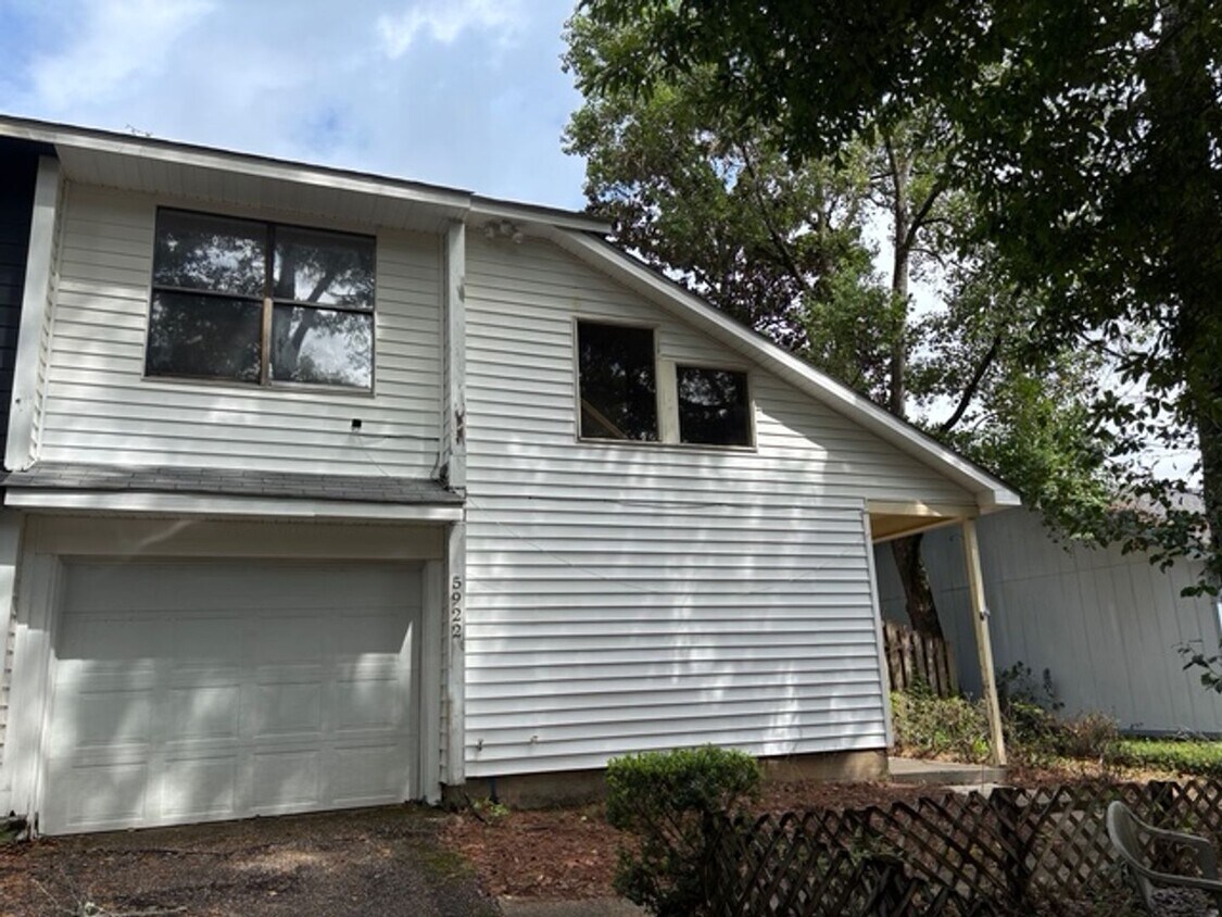 Building Photo - 2 Bed 1.5 Bath near USA campus