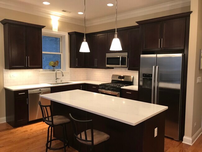 kitchen - 210 N Halsted St