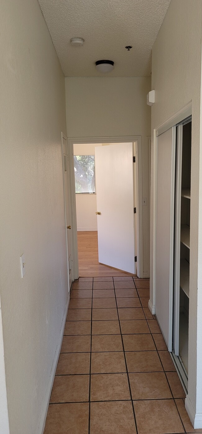 Foto del edificio - 47 E Orange Grove Blvd