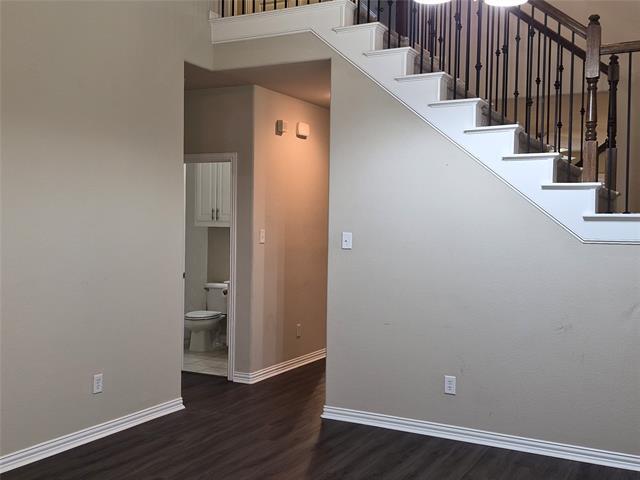 Building Photo - 504 Eastland Dr