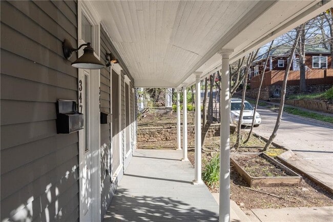 Building Photo - 349 Rollston Ave