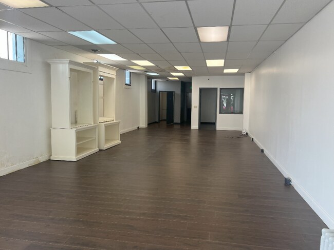 Foto del edificio - 251 E Court St