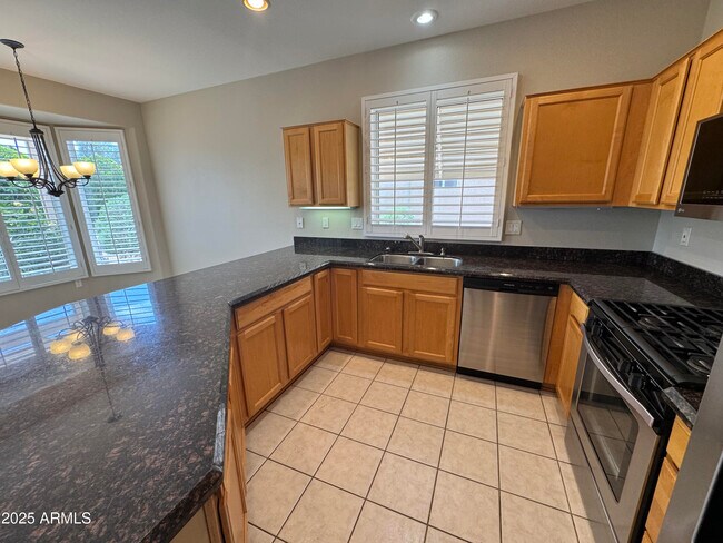 Foto del edificio - 22107 N Veterans Dr