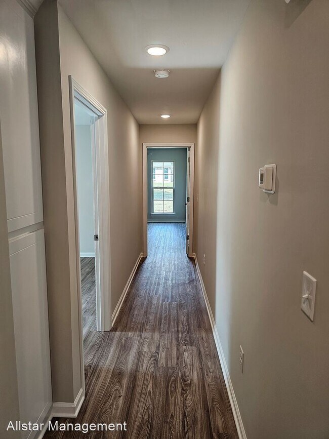 Foto del edificio - 4 br, 2 bath House - 604 Diamond Way