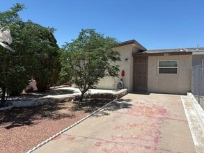 Building Photo - 821 Silvestre Rd