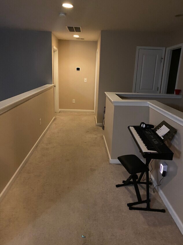 Foto principal - 130 Longford Dr