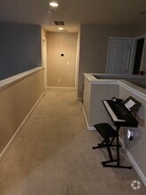 Building Photo - 130 Longford Dr