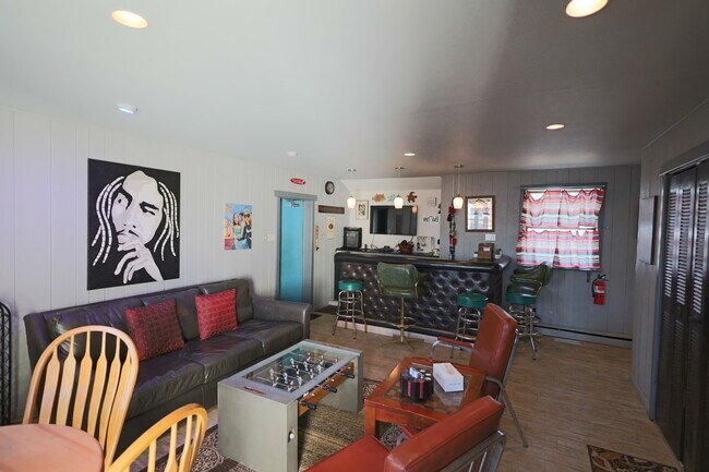Foto del edificio - 102 30th St S